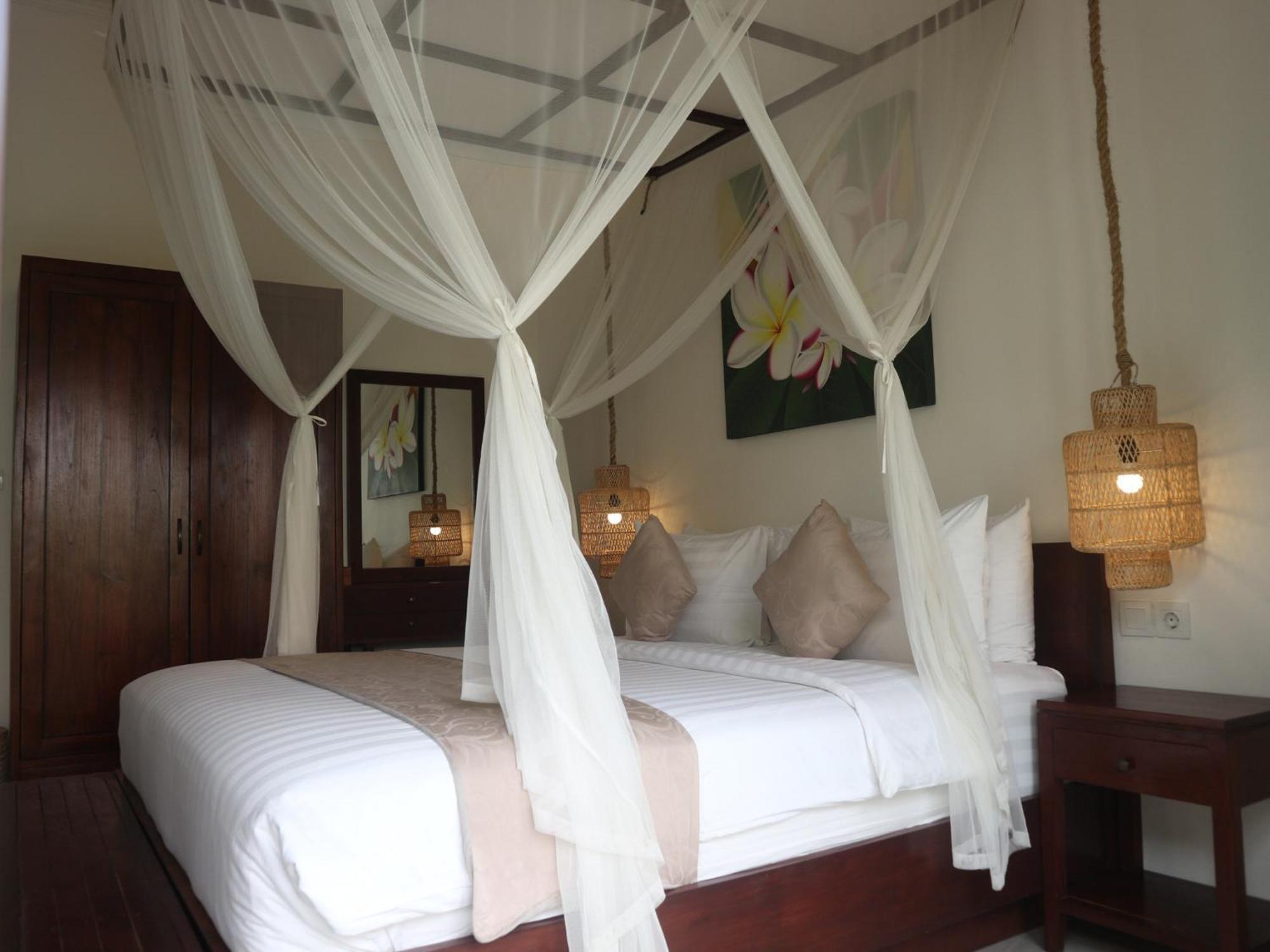 Villa Sinergi 2Br Tranquil Villa In Seminyak Ngoại thất bức ảnh
